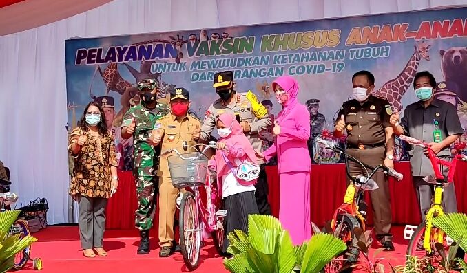 Vaksinasi Anak di Polda Kalteng Dimeriahkan Wahana Bermain dan Doorprize