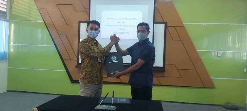 Universitas Satya Negara Indonesia dan Nata Academy Tingkatkan Softskill Mahasiswa