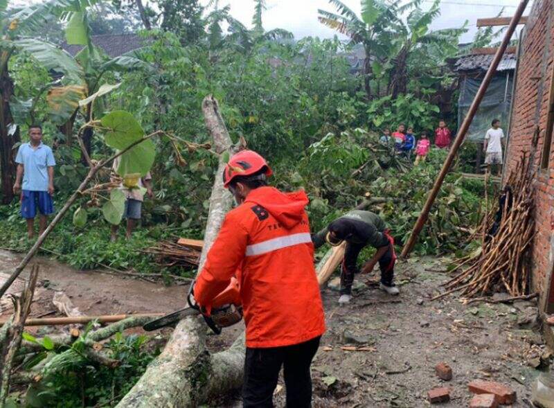 Sembilan Rumah Warga Temanggung Rusak Akibat Angin Kencang