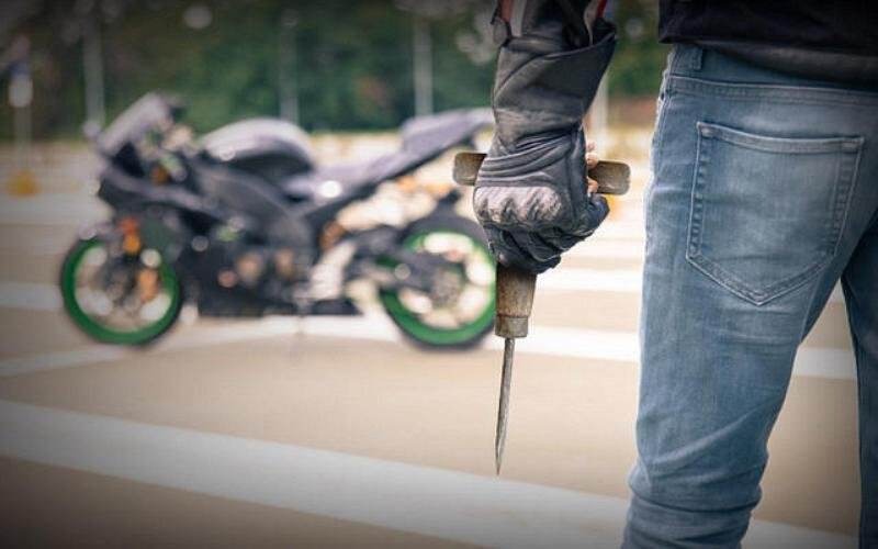 6 Cara Antisipasi Pencurian Sepeda Motor, Jangan Biarkan Maling Beraksi!