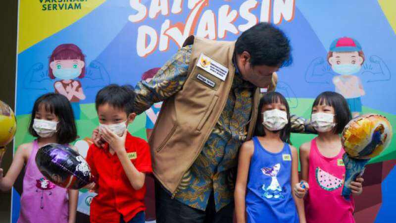Menko Airlangga: Sekarang Target Dosis ke Dua di Atas 40 Persen Sudah Tercapai