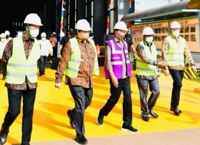 Menko Airlangga: Bangun Kemitraan Saling Menguntungkan Antara Industri dengan Masyarakat