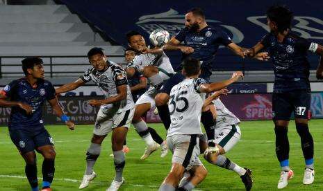 Pelatih Arema Akui Hasil Imbang Adil bagi Kedua Tim