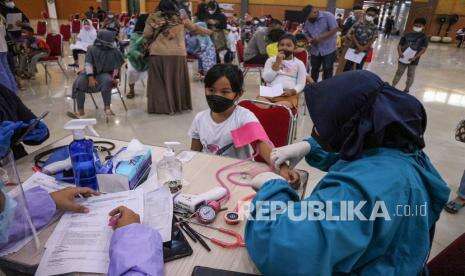 Dinkes: 235.488 Warga Kendari Sudah Menjalani Vaksinasi Covid-19