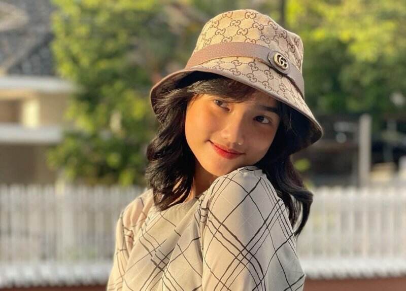 Gemesnya Fuji Unggah Foto Merem Bareng Gala Sky, Warganet: Kayak Ibu dan Anak