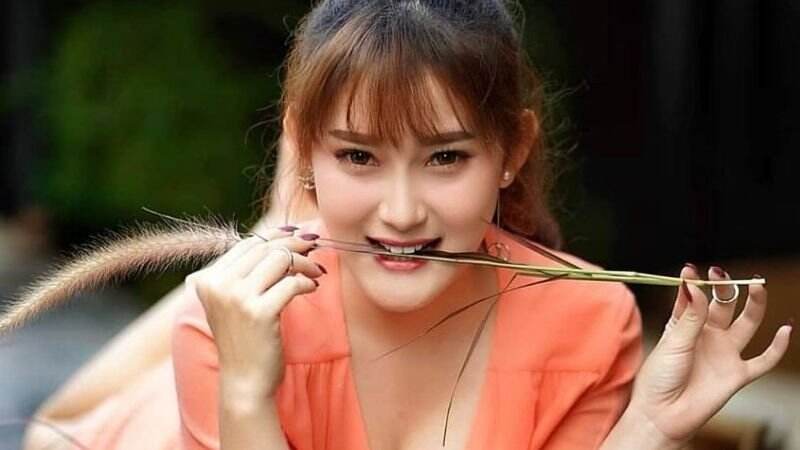 5 Potret Regita Kremer Adik Baby Margaretha, Gak Kalah Seksi dari sang Kakak!