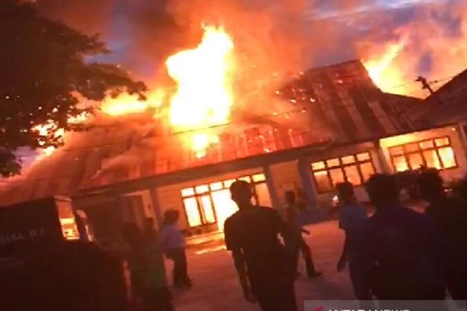 Kantor Dinsos Kendari Terbakar, Tim Inafis Selidiki Penyebabnya