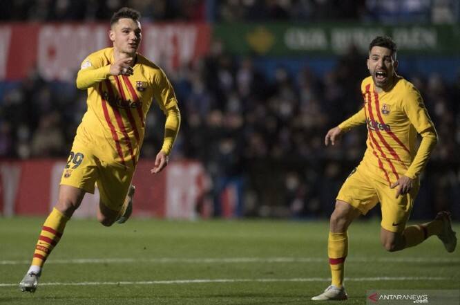 Barcelona Sukses Kalahkan Linares Deportivo dengan Skor Tipis 2-1