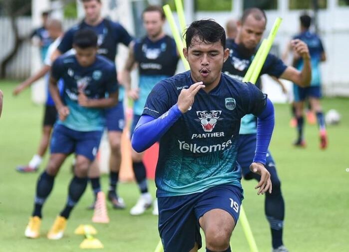 Persib Bandung vs Persita Tangerang: Pangeran Biru Kehilangan Dua Pemain Penting