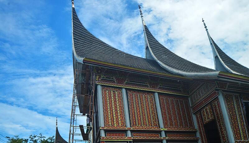 Tari Piring: Sejarah, Gerakan, Properti dan Fungsinya