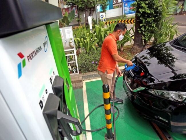 Murah Loh, Biaya Tambah Daya PLN Bagi Pemilik Mobil Listrik Hanya Rp150 Ribu Saja