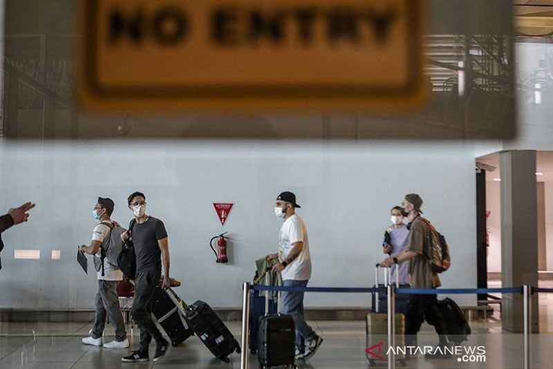 Mengagetkan Ada Kebijakan Berani dan Tegas Ini, Pintu Masuk Indonesia Ditutup Bagi Warga dari 14 Negara