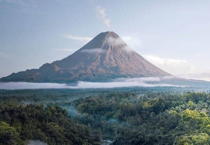Update Aktivitas Semeru, Awan Panas Meluncur 5 Km dan Beberapa Kali Gempa