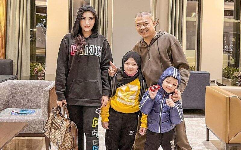Anang Hermansyah Rambutnya Botak Mirip Raul Lemos, Ashanty: Kayak Brondong