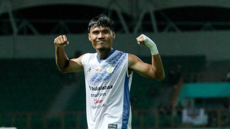 Aditya Putra Dewa Berlabuh ke PSM