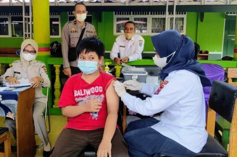 Di HSS, Menolak Vaksinasi Covid-19 Tak Bisa Belajar di Sekolah