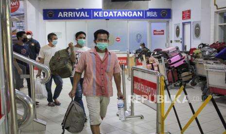 Infeksi Omicron Kabarnya Lebih Ringan, Mengapa Epidemiolog Bilang Jangan Disepelekan?