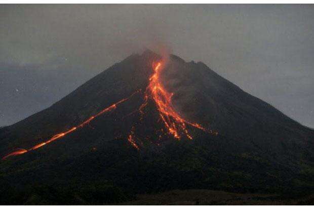 4 Gunung Api di Indonesia Berstatus Siaga, Bromo hingga Anak Krakatau Waspada