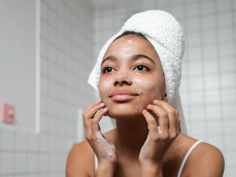 Tak Sekadar Keharusan Merawat Kulit, Ini Cara untuk Menerapkan Metode Mindful Skin Care