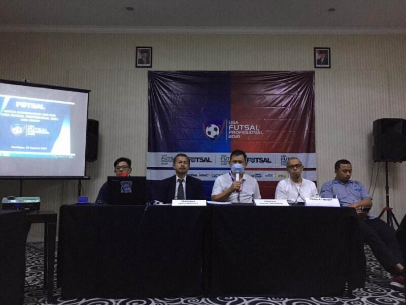 Patuhi Prokes, Seluruh Pemain dan Ofisial Jalani PCR Sebelum Kick-Off LFP