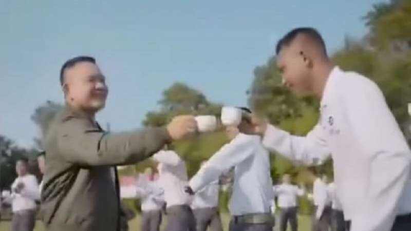 Jenderal Dudung Tampil di Video Clip Ayo Ngopi, Pengamat: Reputasi Tentara Bisa Turun