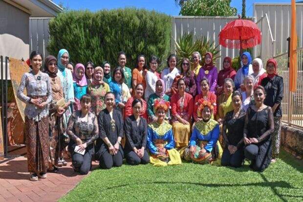 Bangga Tanah Air, Kain Batik Menggema di Perth Australia