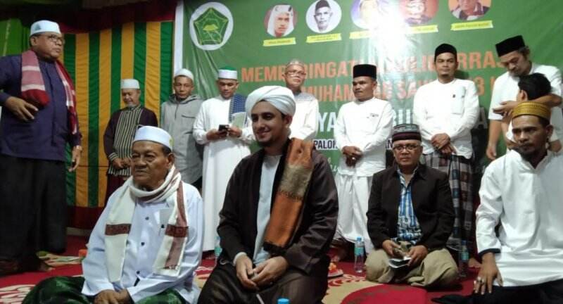 Dayah Darul Paloh Batee Memperingati Maulid Nabi Muhammad SAW 1443 H