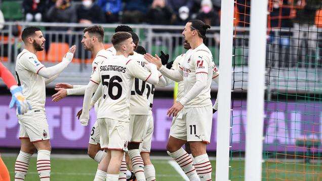 Hasil Pertandingan Venezia vs AC Milan: Rossoneri Geser Inter Milan di Puncak