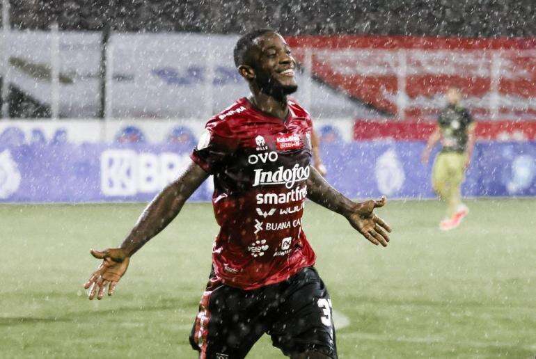 Liga 1 Indonesia Spaso Cetak Brace, Serdadu Tridatu Bantai Barito 3 Gol Tanpa Balas