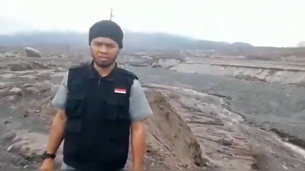 Bikin Resah, Bupati Lumajang Minta Pria Penendang Sesajen Ditangkap