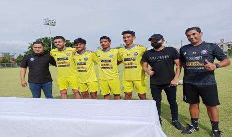 Pelatih Arema FC Enggan Pusingkan Hitung-hitungan Poin