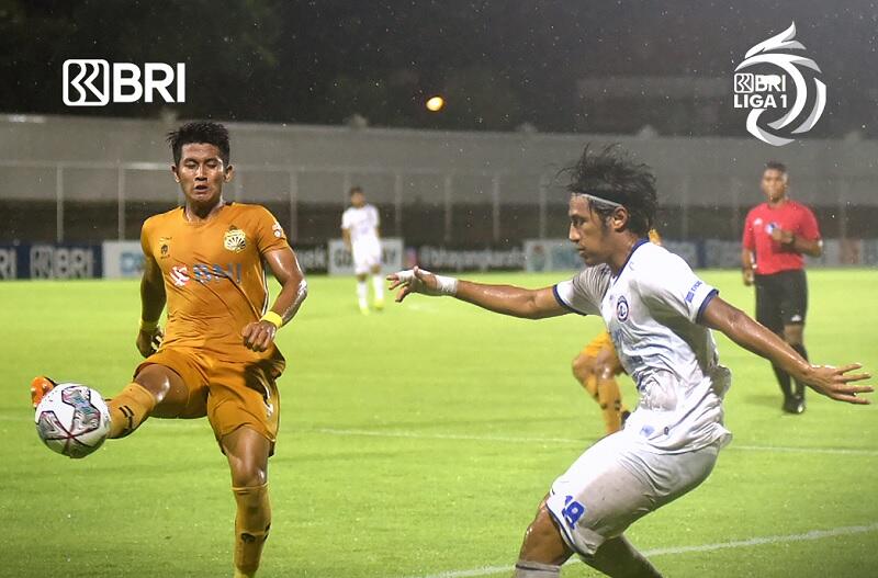 Hasil Bhayangkara FC vs Arema FC di Pekan Ke-18 Liga 1 2021-2022: Gol Tunggal Rizky Dwi Bawa Singo Edan Menang
