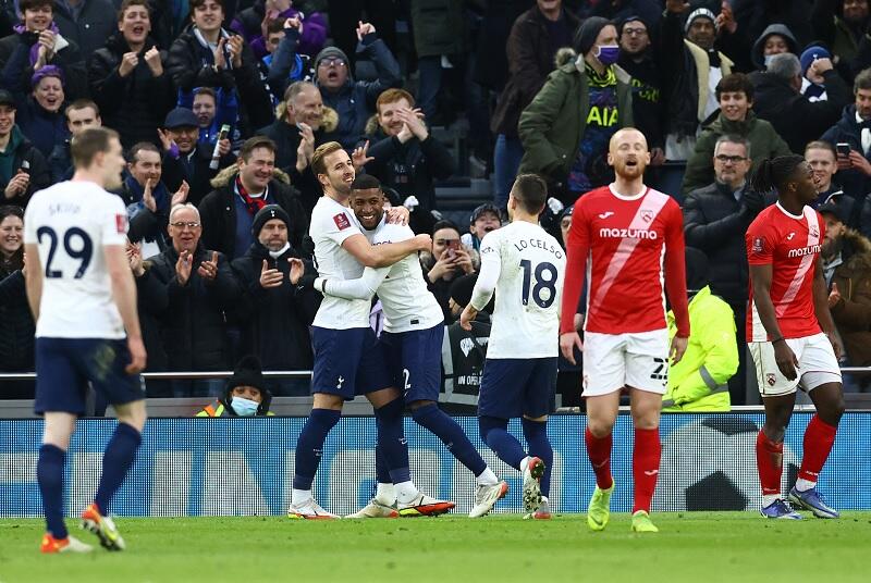 Hasil Tottenham Hotspur vs Morecambe di Babak Ketiga Piala FA 2021-2022: Comeback, Harry Kane Cs Menang Besar