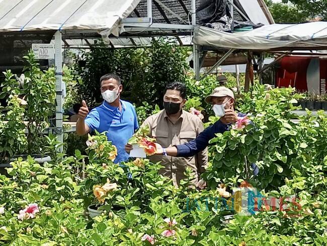 Mampir ke Pasar Bunga Kota Batu, Menteri BUMN Erick Thohir Beri Nama Varian Bunga Baru Thohira