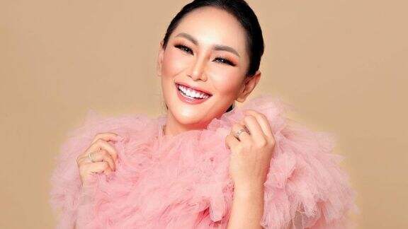 Malu Tak Sanggup Pasang Muka Depan Anak, Kalina Oktarani Ungkap Fakta Mengejutkan soal Rumah Tangganya dengan Vicky Prasetyo