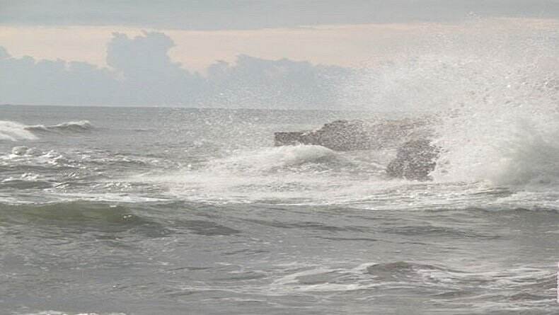 Waspada, Gelombang Tinggi hingga 6 Meter Berpotensi Terjadi di Barat Lampung-Kepulauan Mentawai