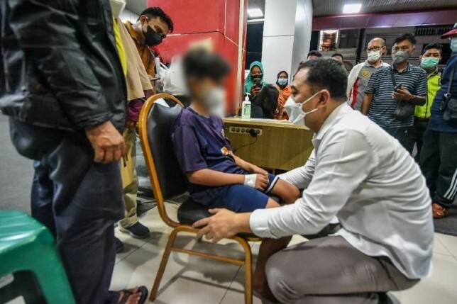 Pemkot Surabaya Berikan Trauma Healing Korban Seluncuran Kenpark