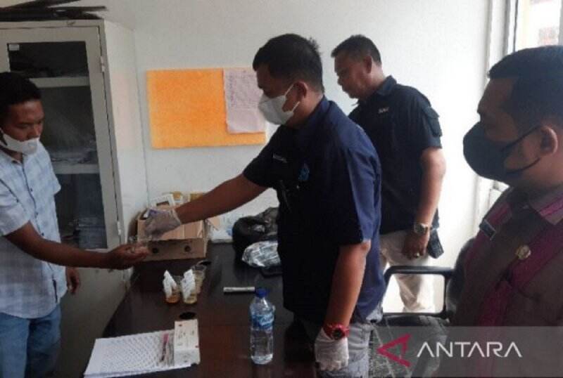 125 Bacades di Palas Ikuti Tes Urine, Hasilnya?