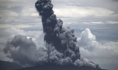 BRIN Ingatkan Potensi Tsunami Akibat Erupsi Gunung Anak Krakatau