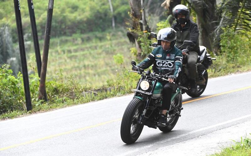 Patung Jokowi Naik Motor Akan Dipasang Di Gerbang Sirkuit Mandalika Begini Penampakannya News On Rcti