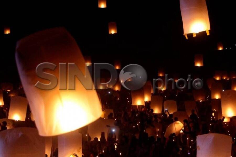 Makna di Balik Pelepasan Lampion Waisak 2022 di Candi Borobudur, Punya Arti Mendalam Loh